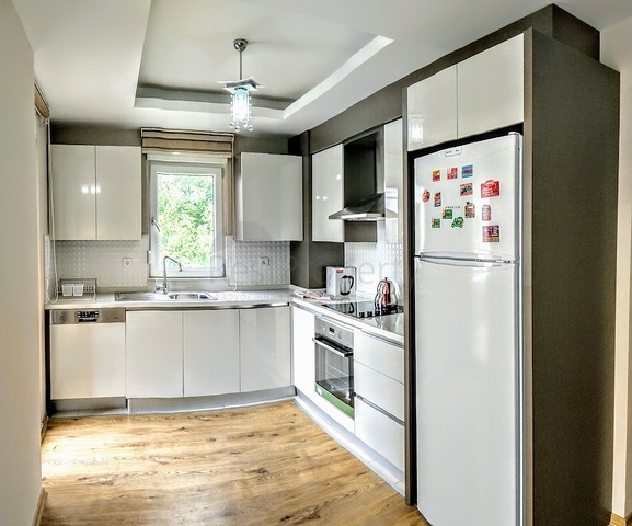 شقة 1 + 1 مفروشة في مجمع في ليمان كونيالتي