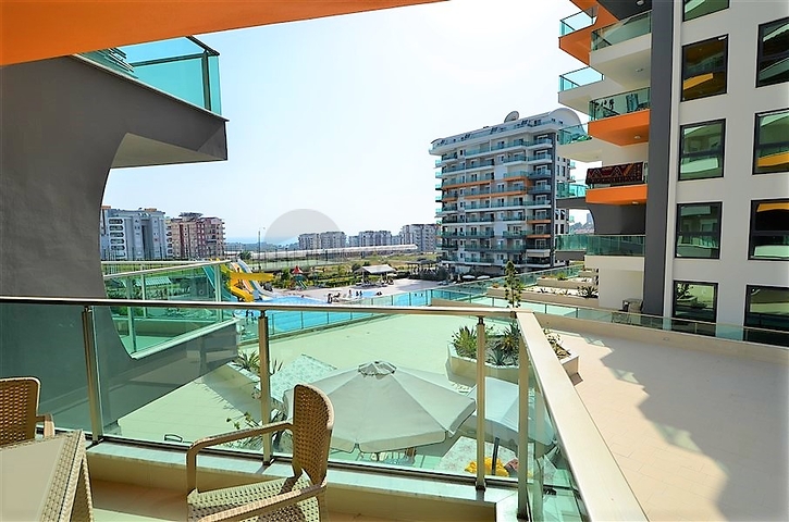 شقة فسيحة بغرفة نوم واحدة في مجمع جديد