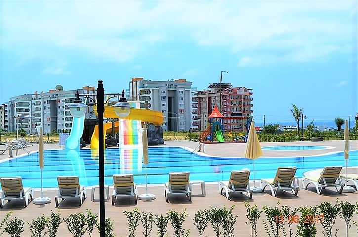 شقة فسيحة بغرفة نوم واحدة في مجمع جديد