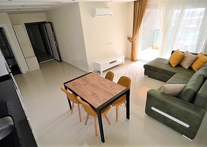 شقة فسيحة بغرفة نوم واحدة في مجمع جديد