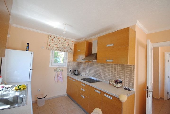 فيلا مع بركة سباحة خاصة للبيع في كيمير 