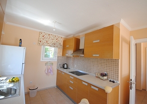 فيلا مع بركة سباحة خاصة للبيع في كيمير 