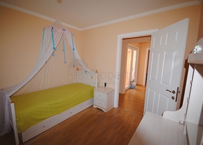 فيلا مع بركة سباحة خاصة للبيع في كيمير 