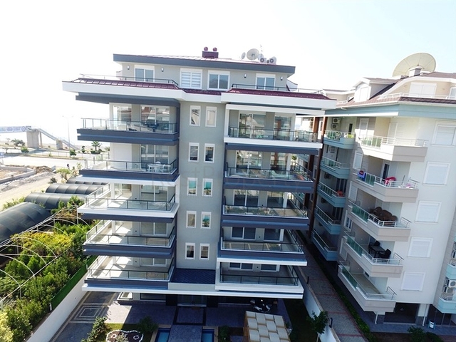 شقة غرفة نوم وصالة في الانيا / كاستيل