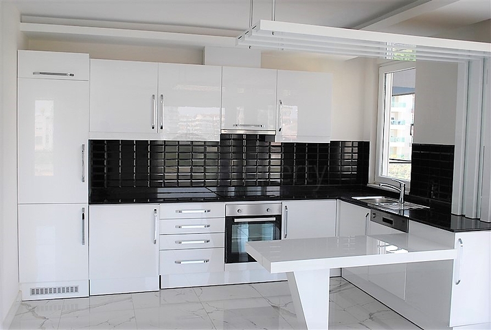 شقة غرفة نوم وصالة في الانيا / كاستيل