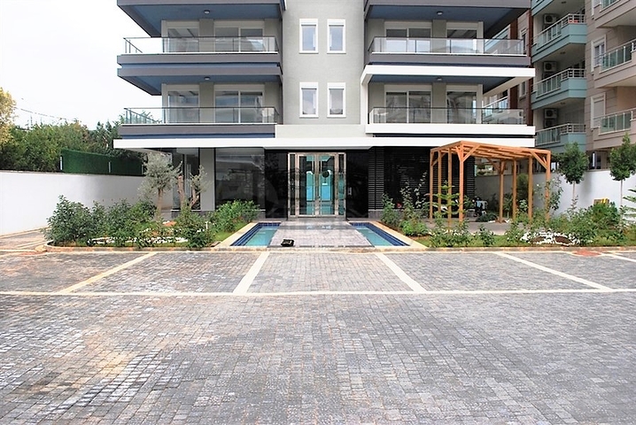 شقة غرفة نوم وصالة في الانيا / كاستيل