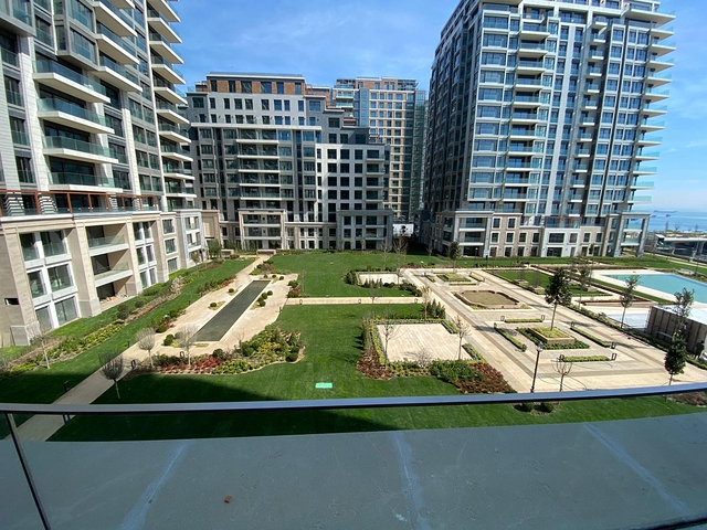 مشروع الفخامة في وسط إسطنبول مع اطلالة بحرية كاملة