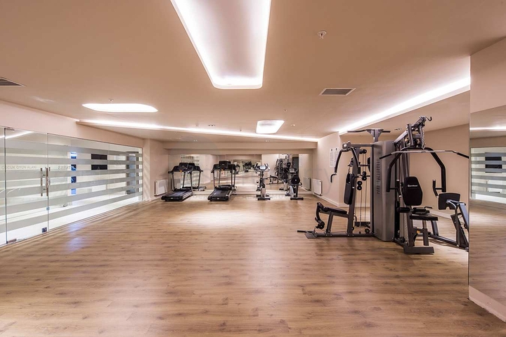 مجمع عائلي جاهز جانب المترو في منطقة مركزية في اسطنبول