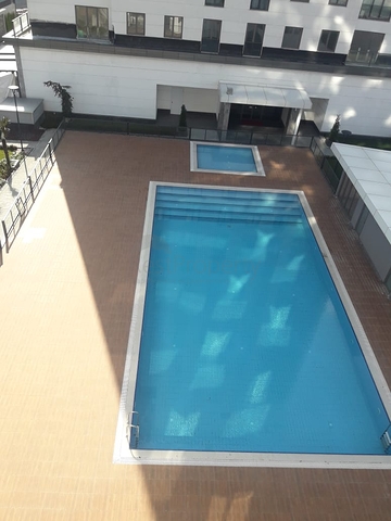 مجمع عائلي جاهز جانب المترو في منطقة مركزية في اسطنبول