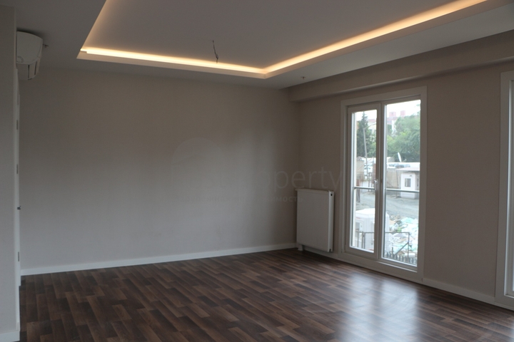 مجمع عائلي جاهز جانب المترو في منطقة مركزية في اسطنبول