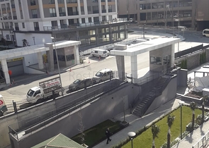 مجمع عائلي جاهز جانب المترو في منطقة مركزية في اسطنبول