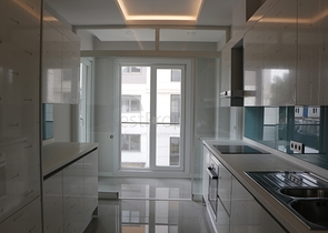 مجمع عائلي جاهز جانب المترو في منطقة مركزية في اسطنبول