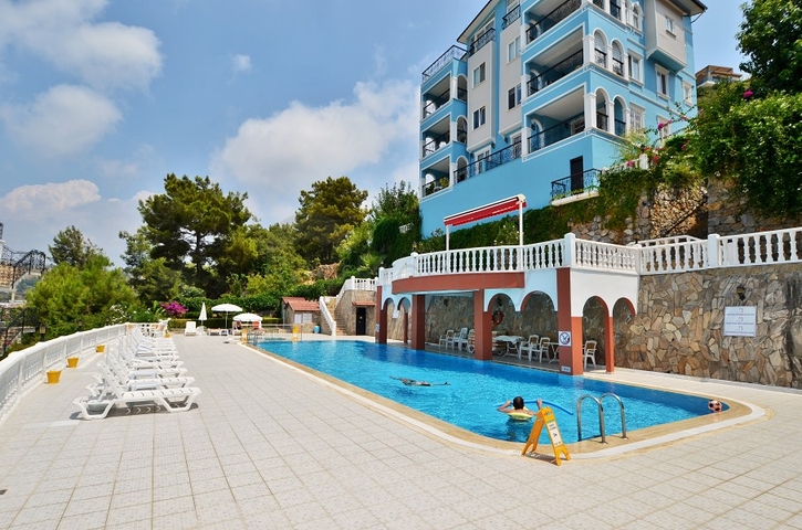 شقة غرفتين وصالة مفروشة ضمن مجمع قريب من البحر في كوناكليه / الانيا 