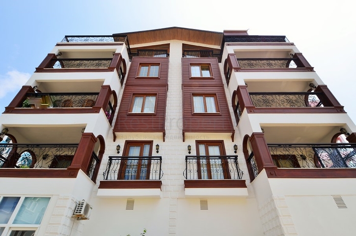 شقة غرفتين وصالة مفروشة ضمن مجمع قريب من البحر في كوناكليه / الانيا 