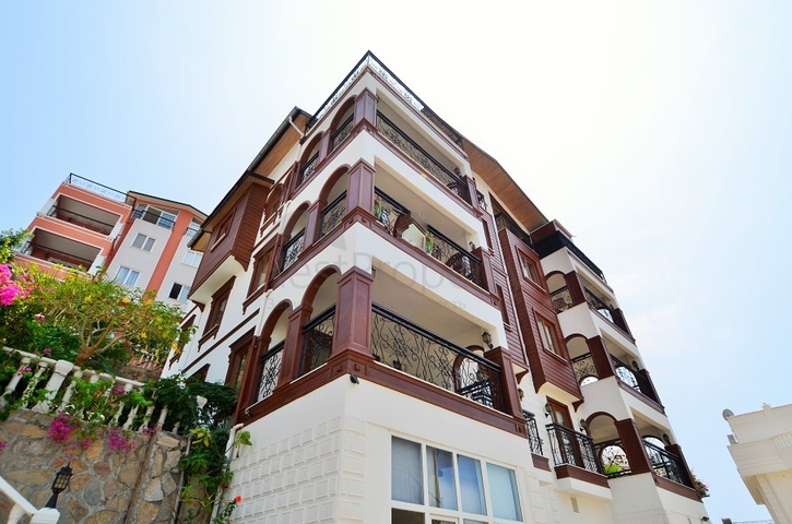 شقة غرفتين وصالة مفروشة ضمن مجمع قريب من البحر في كوناكليه / الانيا 