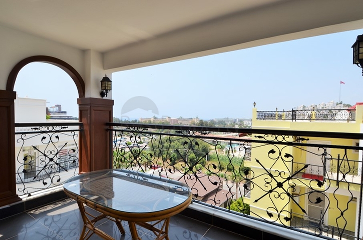 شقة غرفتين وصالة مفروشة ضمن مجمع قريب من البحر في كوناكليه / الانيا 