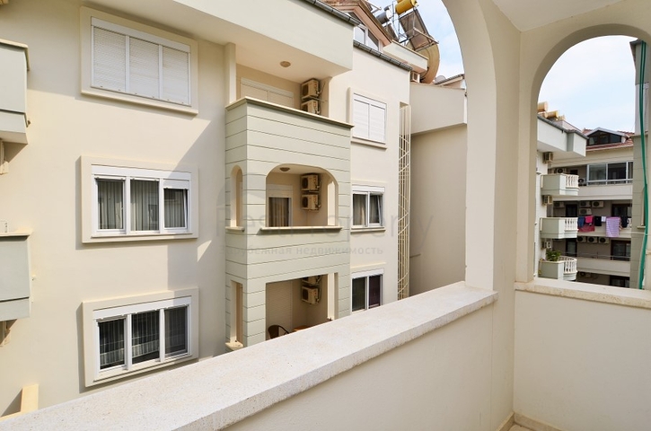 موقع مميز قريب من البحر - شقة غرفتين وصالة في مركز الانيا 