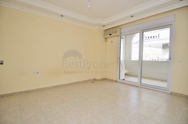 موقع مميز قريب من البحر - شقة غرفتين وصالة في مركز الانيا 