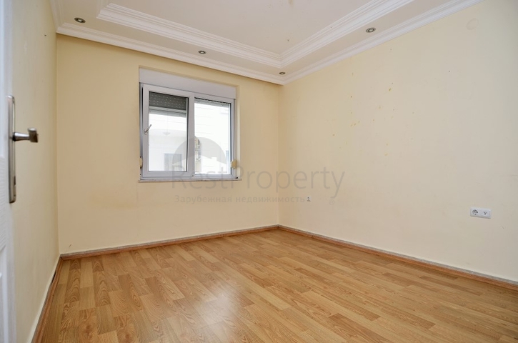 موقع مميز قريب من البحر - شقة غرفتين وصالة في مركز الانيا 