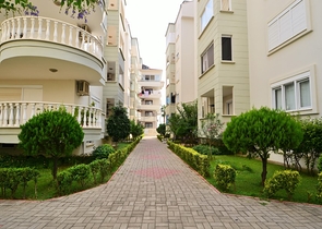 موقع مميز قريب من البحر - شقة غرفتين وصالة في مركز الانيا 