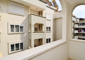 موقع مميز قريب من البحر - شقة غرفتين وصالة في مركز الانيا 