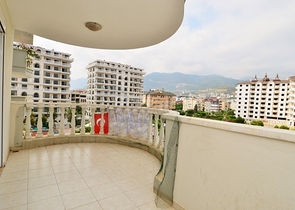 موقع مميز قريب من البحر - شقة غرفتين وصالة في مركز الانيا 