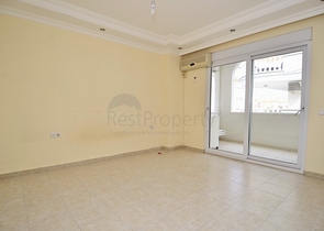 موقع مميز قريب من البحر - شقة غرفتين وصالة في مركز الانيا 