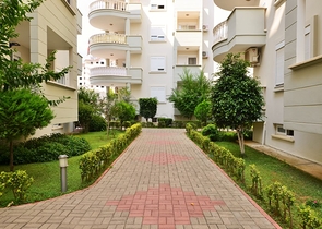 موقع مميز قريب من البحر - شقة غرفتين وصالة في مركز الانيا 