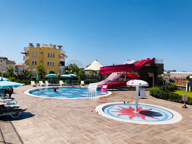 شقة غرفة وصالة ضمن مجمع فاخر في الانيا 