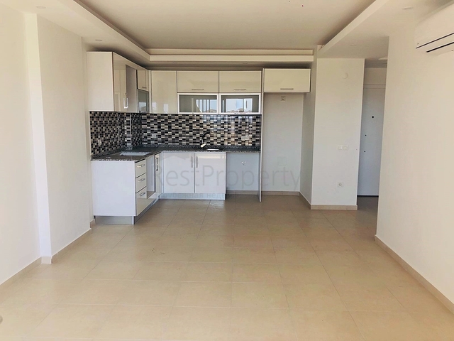 شقة غرفة وصالة ضمن مجمع فاخر في الانيا 