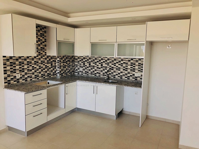 شقة غرفة وصالة ضمن مجمع فاخر في الانيا 