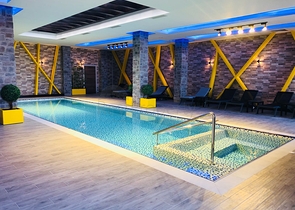 شقة غرفة وصالة ضمن مجمع فاخر في الانيا 