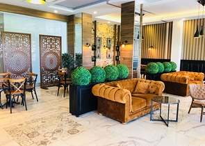 شقة غرفة وصالة ضمن مجمع فاخر في الانيا 