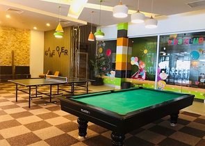 شقة غرفة وصالة ضمن مجمع فاخر في الانيا 