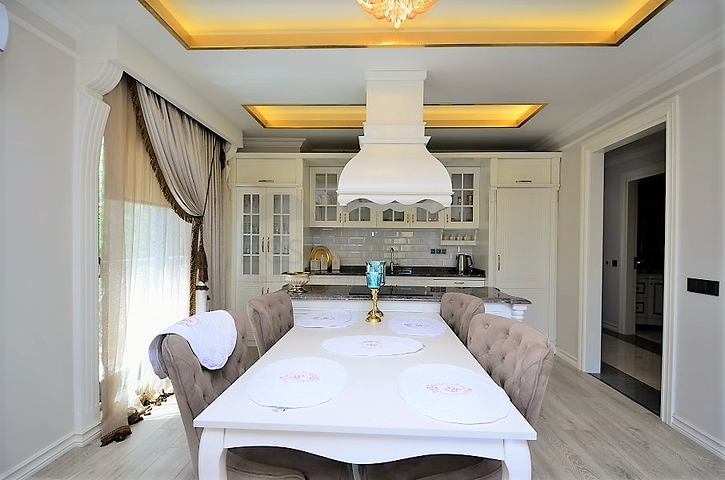 عرض لقضاء عطلة فاخرة على البحر