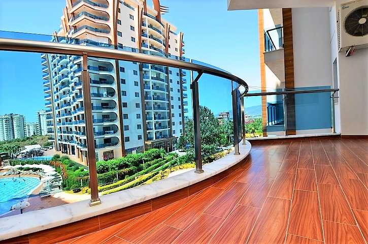 ضمن افخم مجمعات الانيا -شقة غرفة وصالة للبيع بسعر جيد 