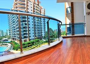 ضمن افخم مجمعات الانيا -شقة غرفة وصالة للبيع بسعر جيد 