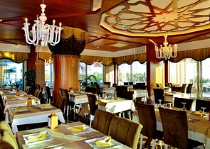 ضمن افخم مجمعات الانيا -شقة غرفة وصالة للبيع بسعر جيد 