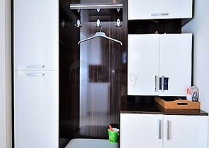 ضمن افخم مجمعات الانيا -شقة غرفة وصالة للبيع بسعر جيد 