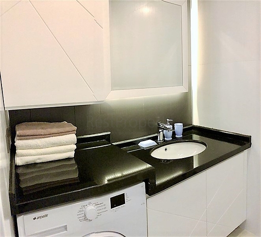 شقة من غرفتي نوم في مجمع على الساحل الأول