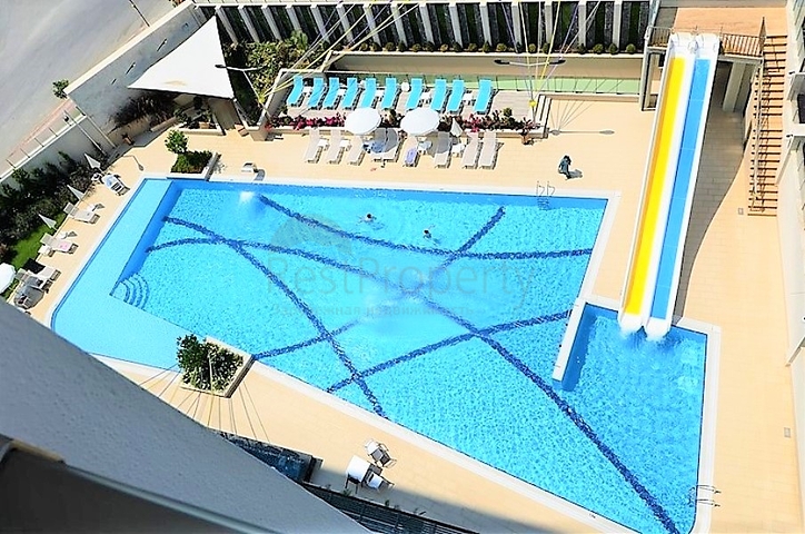 شقة من غرفتي نوم في مجمع على الساحل الأول