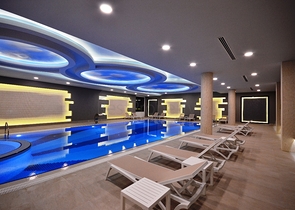 شقة من غرفتي نوم في مجمع على الساحل الأول