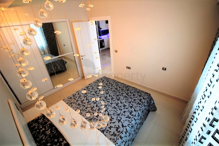 شقة غرفة وصالة ضمن مجمع خمس نجوم في الانيا 