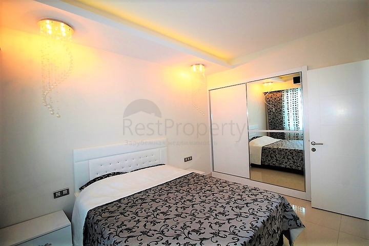 شقة غرفة وصالة ضمن مجمع خمس نجوم في الانيا 