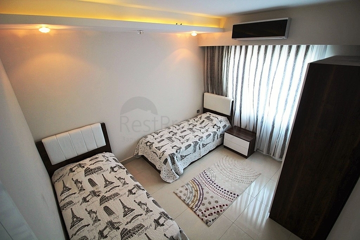 شقة غرفتين وصالة ضمن مجمع يضم خدمات مميزة في مدينة الانيا 