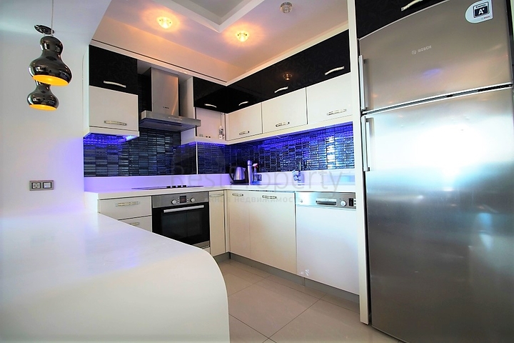 شقة غرفتين وصالة ضمن مجمع يضم خدمات مميزة في مدينة الانيا 