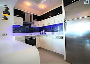 شقة غرفتين وصالة ضمن مجمع يضم خدمات مميزة في مدينة الانيا 