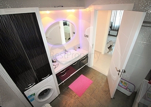 شقة غرفتين وصالة ضمن مجمع يضم خدمات مميزة في مدينة الانيا 