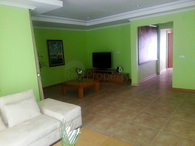 شقة فسيحة 4 + 1 بالقرب من الشواطئ الرملية في لارا