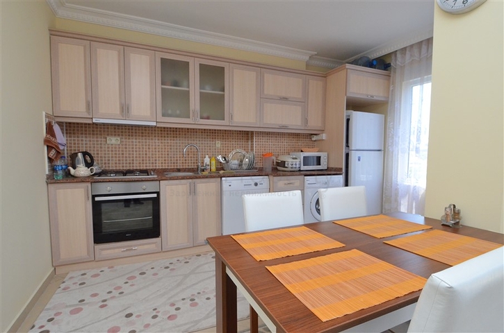 بسعر مناسب - شقة غرفتين وصالة في منطقة افسلار / الانيا 